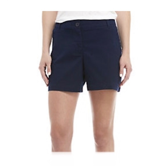 Crown & Ivy Caroline Classic Shorts - Picture 1 of 3